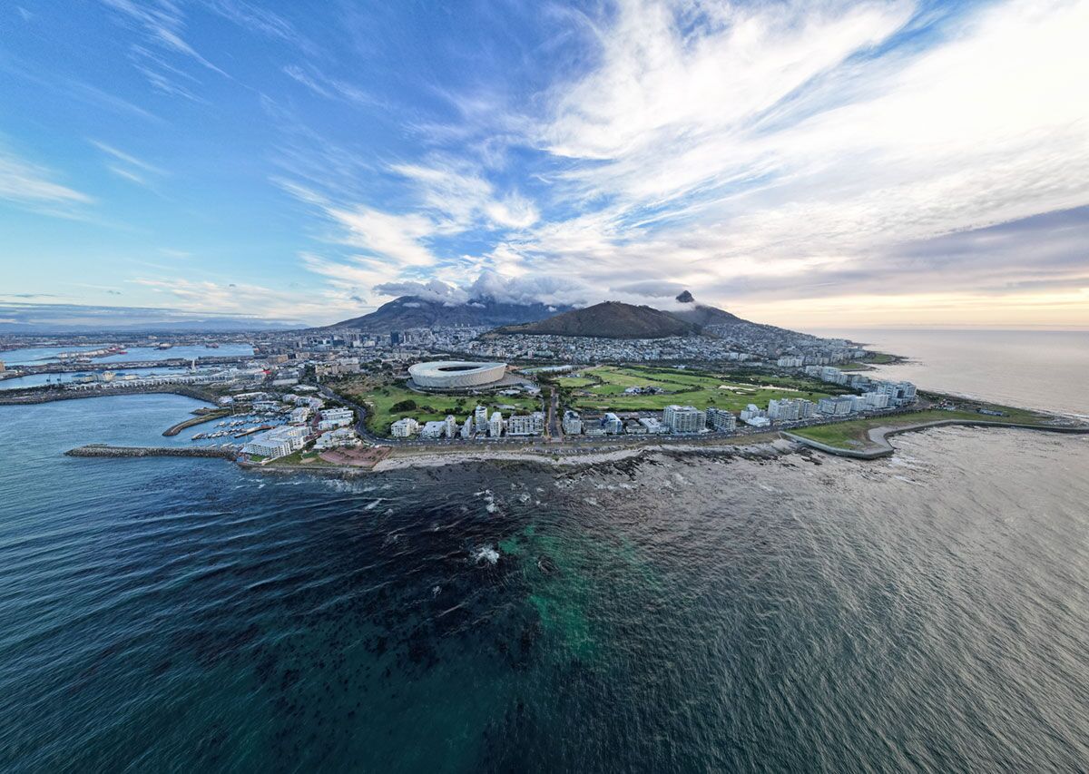 Aerial photo of Cape Town city with Table Mountain in the background